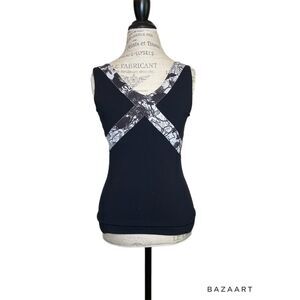 Lululemon Wet, Dry, Warm tank, size 6